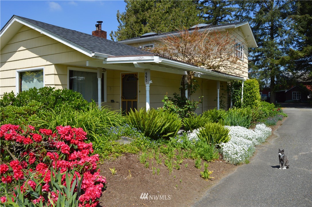 590 West Pole Road Ferndale, WA 98248 - Photo 6 of 40 front view of a house