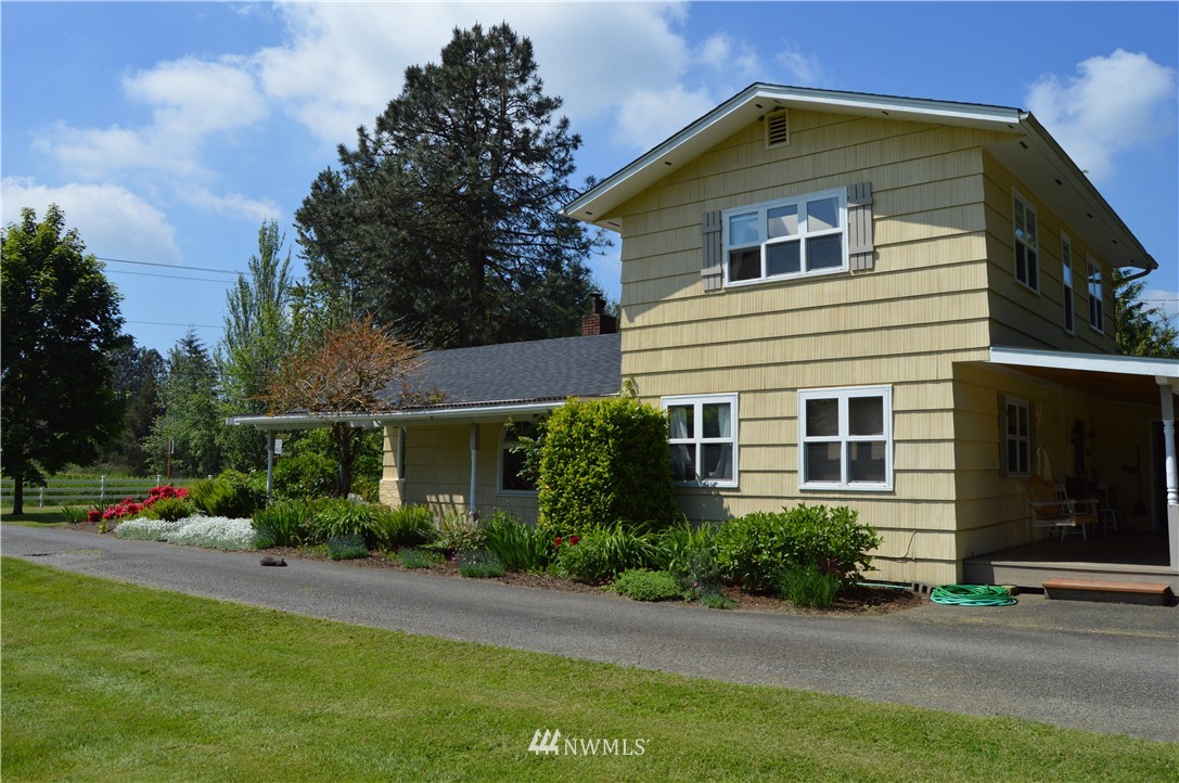 590 West Pole Road Ferndale, WA 98248 - Photo 10 of 40 a house view with a garden space