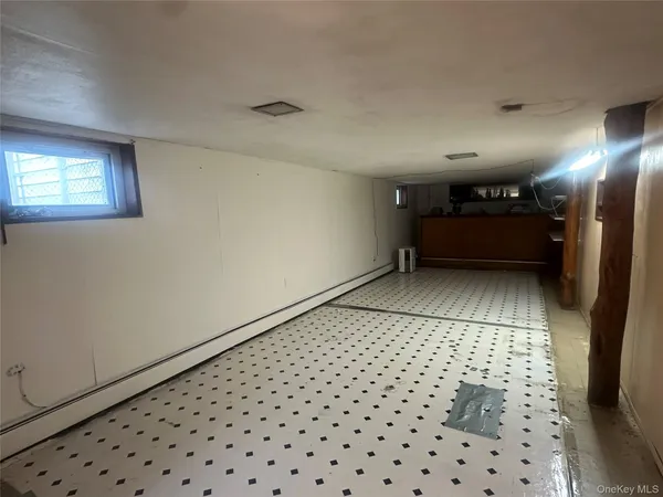 $639,900 | 462 Pearl Street, Oceanside, NY 11572