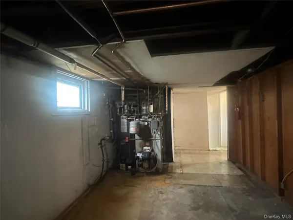 $639,900 | 462 Pearl Street, Oceanside, NY 11572