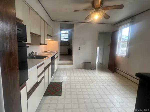 $639,900 | 462 Pearl Street, Oceanside, NY 11572