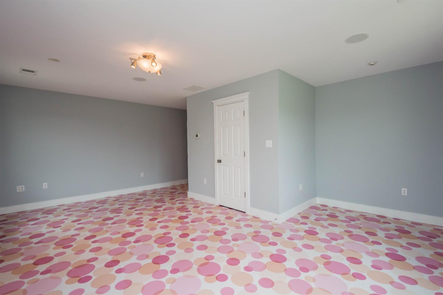 2105 Two Mile Road Winchester, KY 40391 - Photo 41 of 48 2nd. floor bedroom #4
