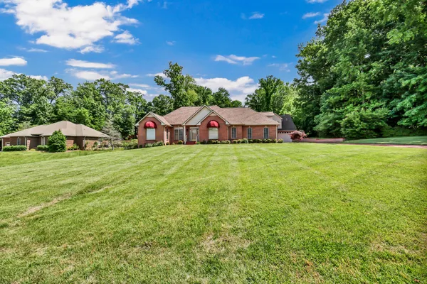 $729,000 | 453 Stonemeadow Road, Clarksville, TN 37043