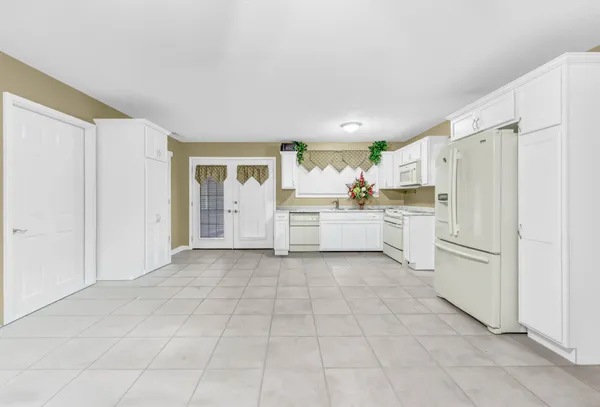 $729,000 | 453 Stonemeadow Road, Clarksville, TN 37043