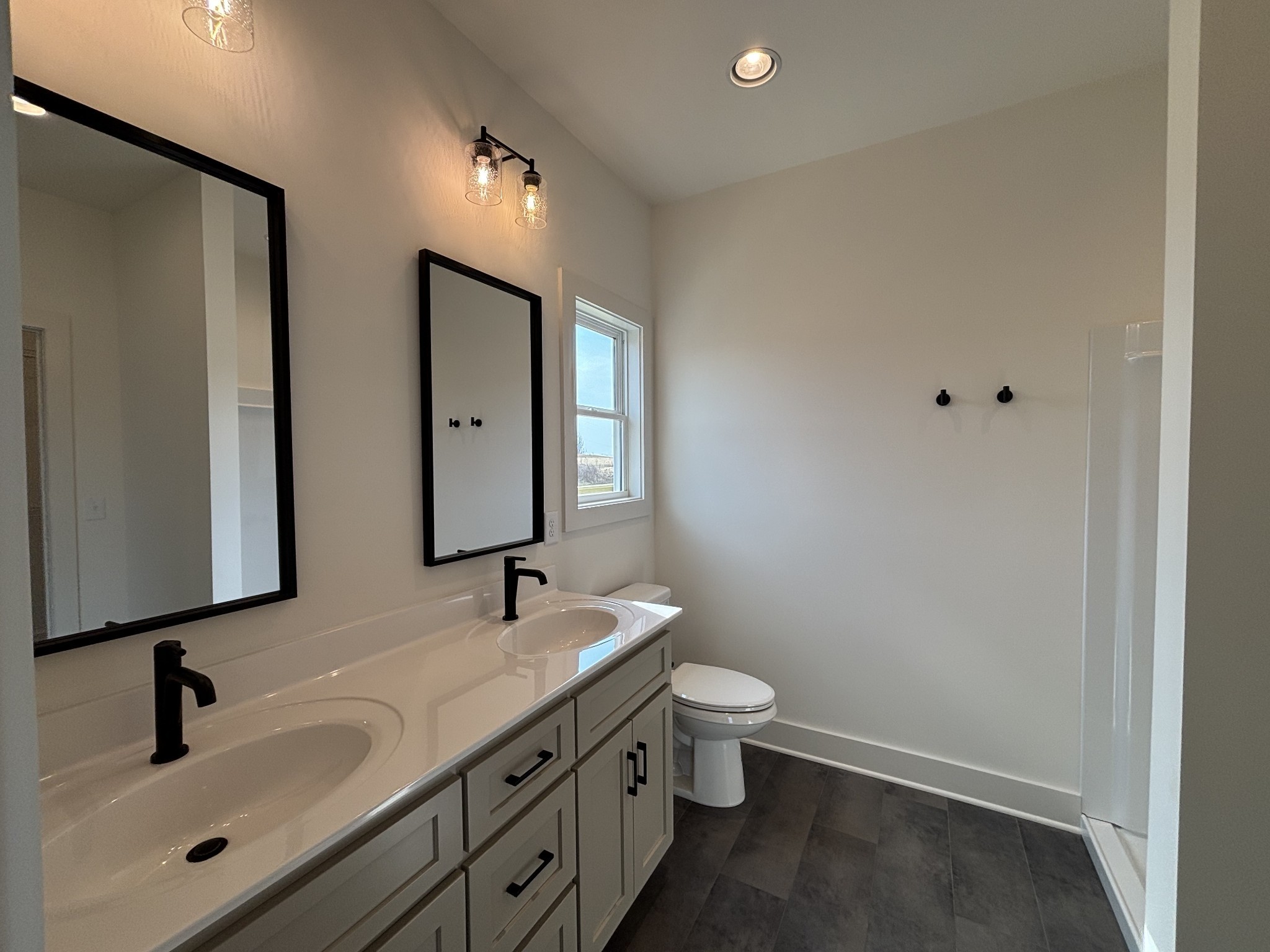 811 North Dickerson Chapel Road Lebanon, TN 37087 - Photo 7 of 12