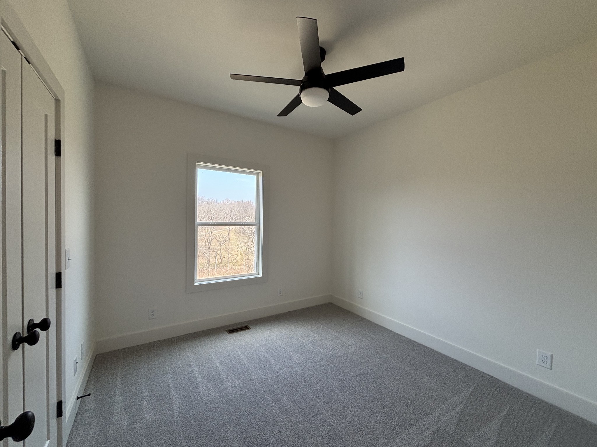 811 North Dickerson Chapel Road Lebanon, TN 37087 - Photo 9 of 12