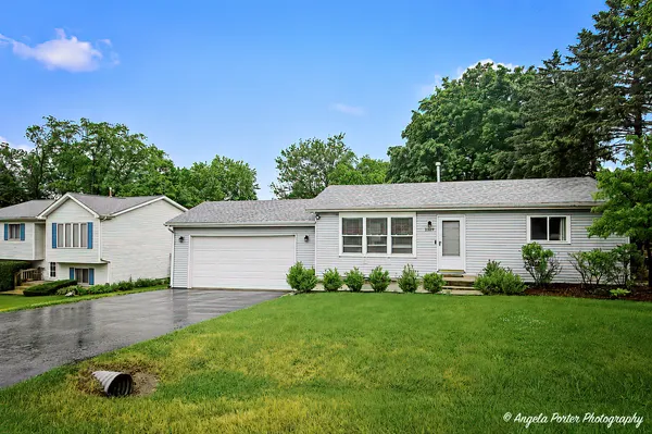 $249,000 | 2509 Walnut Drive, Wonder Lake, IL 60097