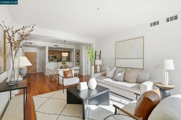 $799,000 | 1655 North California Boulevard, Unit 214, Walnut Creek, CA 94596