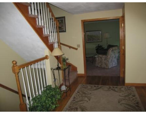 71 Jefferson Road Franklin, MA 02038 - Photo 5 of 17 Gallery Image 5