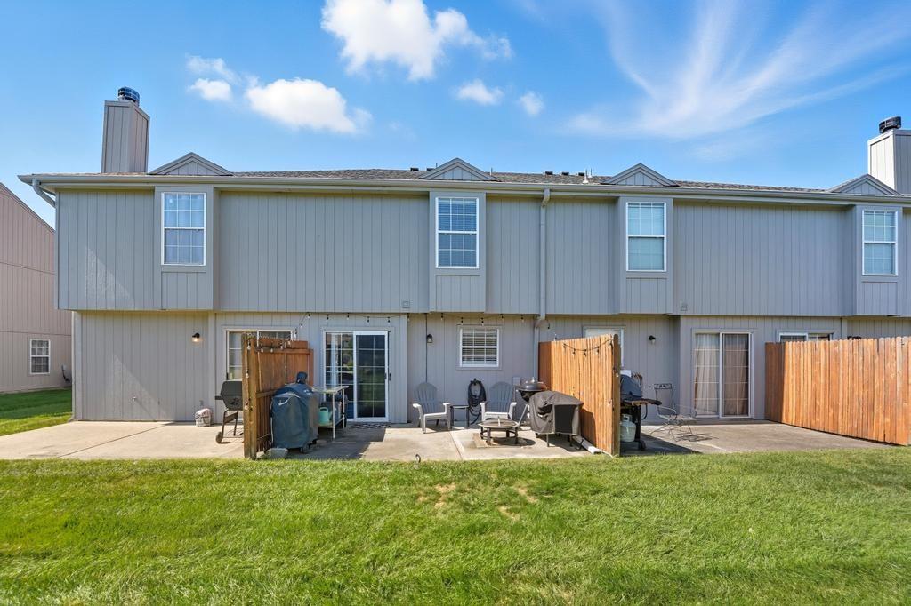 5623 Northwest Sunrise Meadow Circle Lee's Summit, MO 64064 - Photo 21 of 24