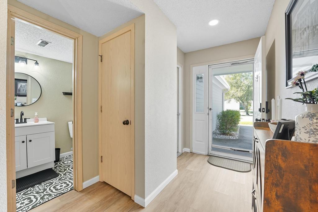 5623 Northwest Sunrise Meadow Circle Lee's Summit, MO 64064 - Photo 8 of 24