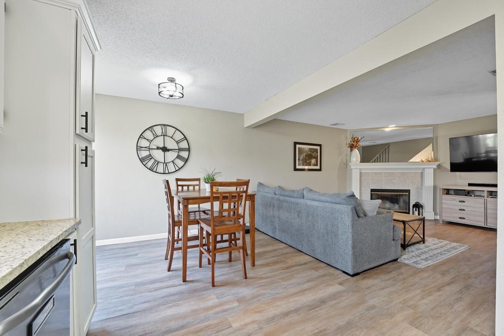 5623 Northwest Sunrise Meadow Circle Lee's Summit, MO 64064 - Photo 10 of 24