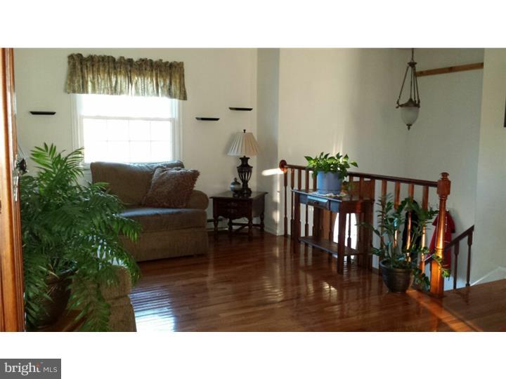 698 Milton Grove Road North Elizabethtown, PA 17022 - Photo 4 of 22 Gallery Image 4