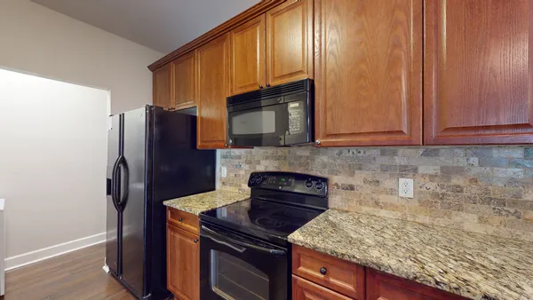 $1,750 | 7231 Althorp Way, Unit R2, Nashville, TN 37211