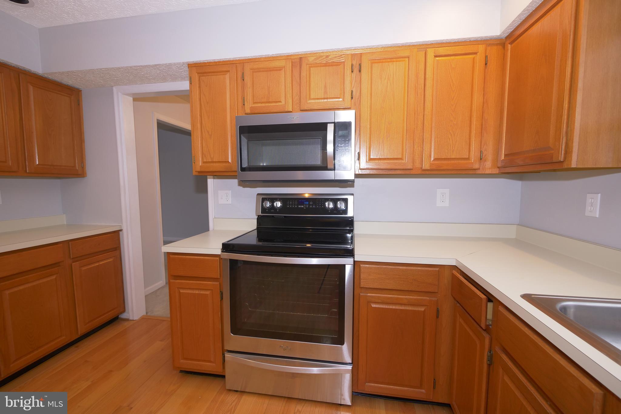 5608 Alysheba Way Frederick, MD 21703 - Photo 12 of 40 Main Level Kitchen