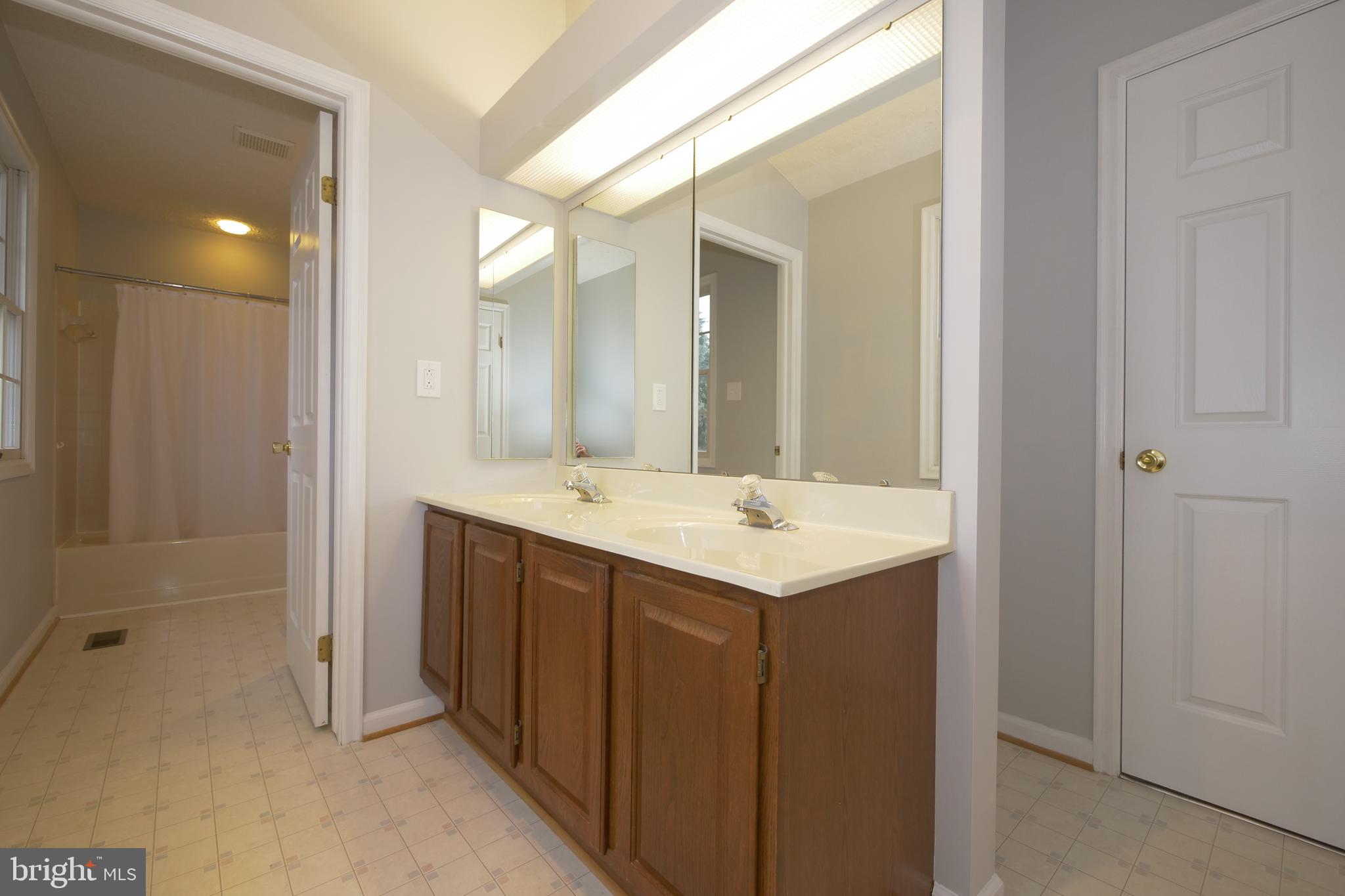 5608 Alysheba Way Frederick, MD 21703 - Photo 25 of 40 Upper Level Master Bathroom