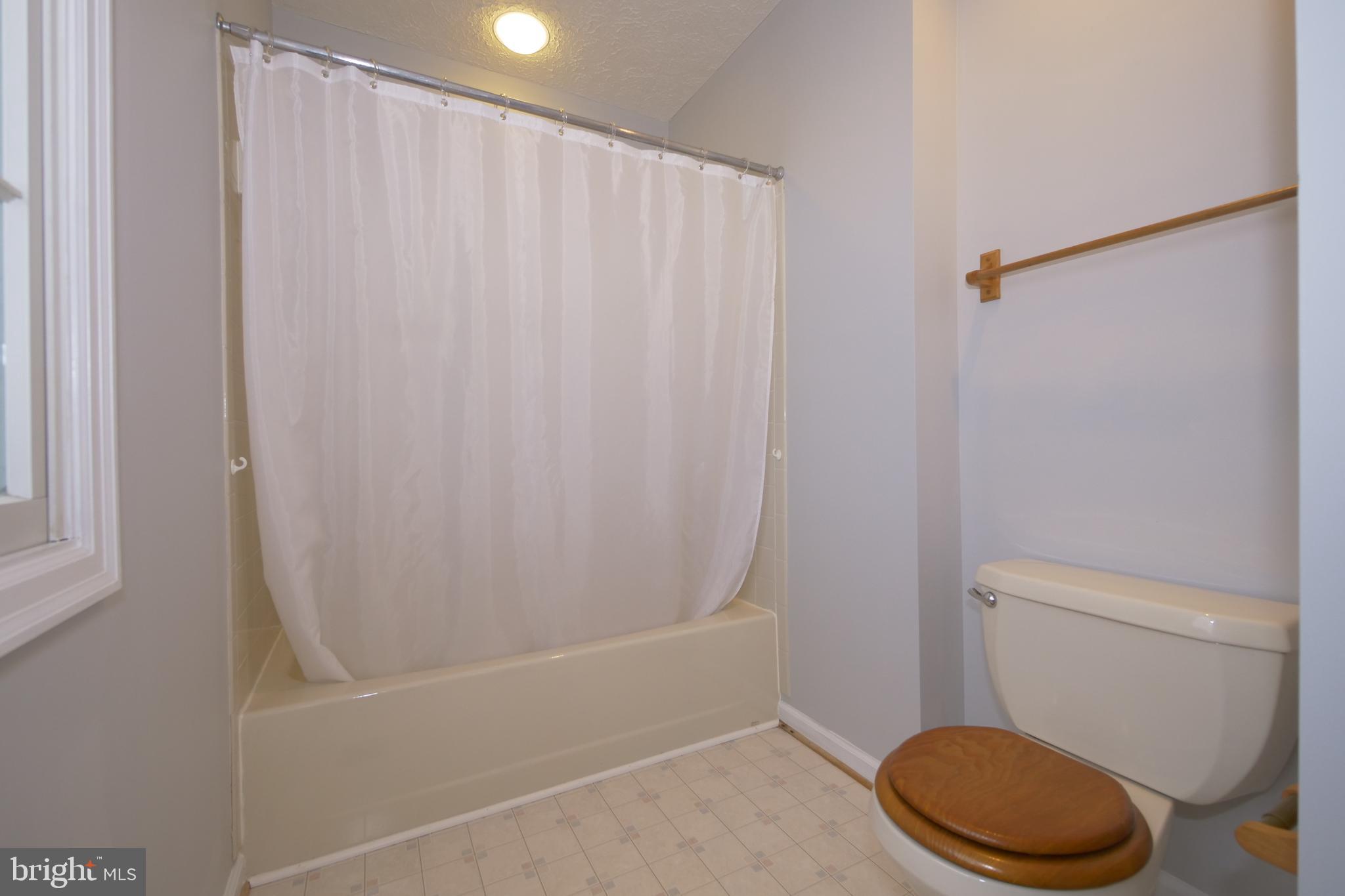 5608 Alysheba Way Frederick, MD 21703 - Photo 26 of 40 Upper Level Master Bathroom