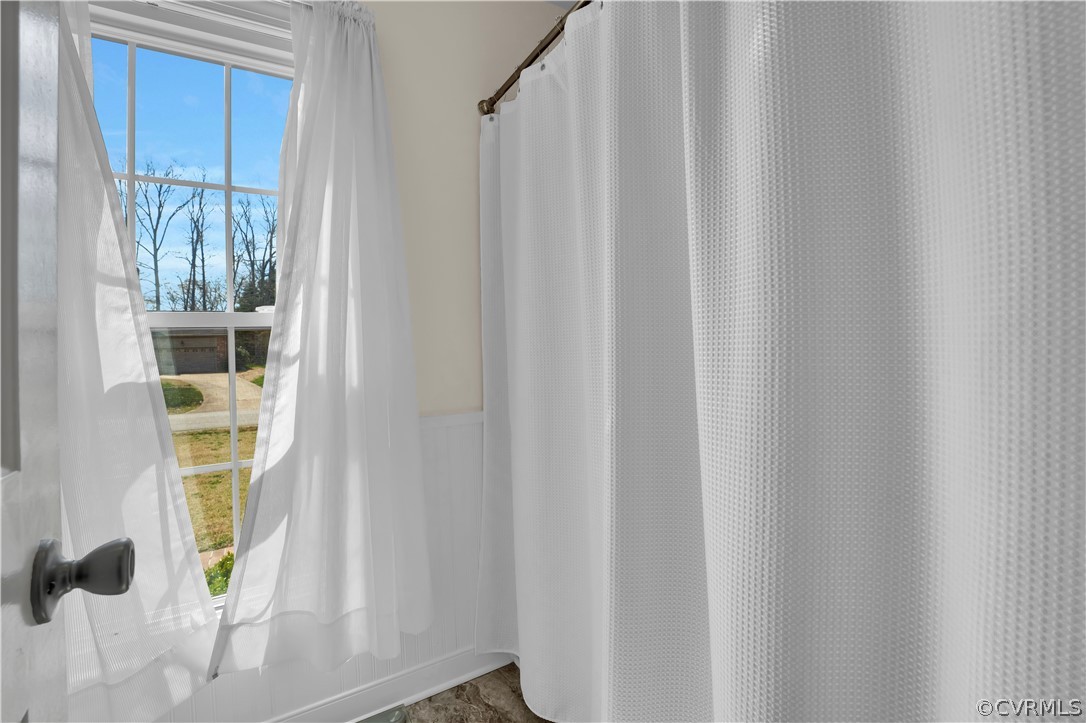 13113 Bluemont Road Chester, VA 23831 - Photo 24 of 41 a view of entryway with shower curtain