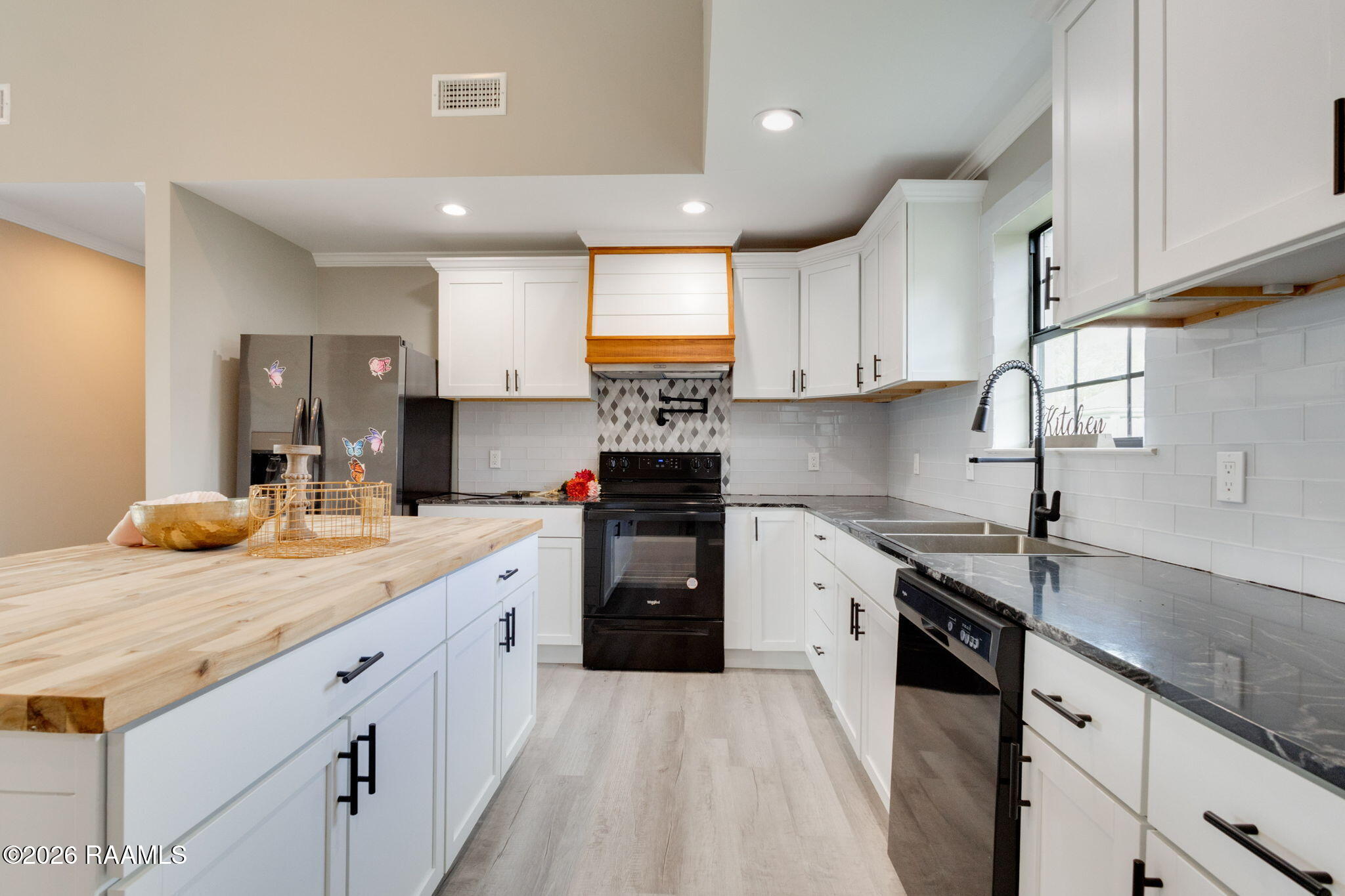 318 Compress Road Opelousas, LA 70570 - Photo 4 of 12 5-web-or-mls-326 compress-4