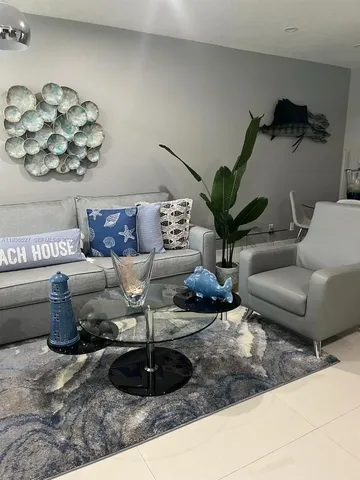 $145,000 | 2600 Southeast Ocean Boulevard, Unit B11, Stuart, FL 34996