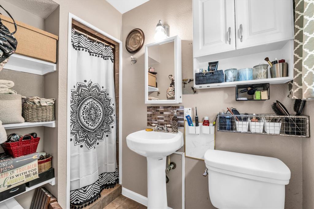 2340 Lake Ridge Circle Waco, TX 76710 - Photo 18 of 32