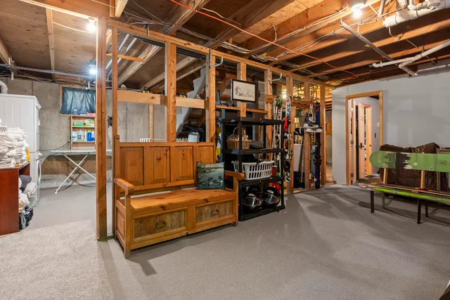 $550,000 | 34 Log Cabin Lane, Greenwood, ME 04255