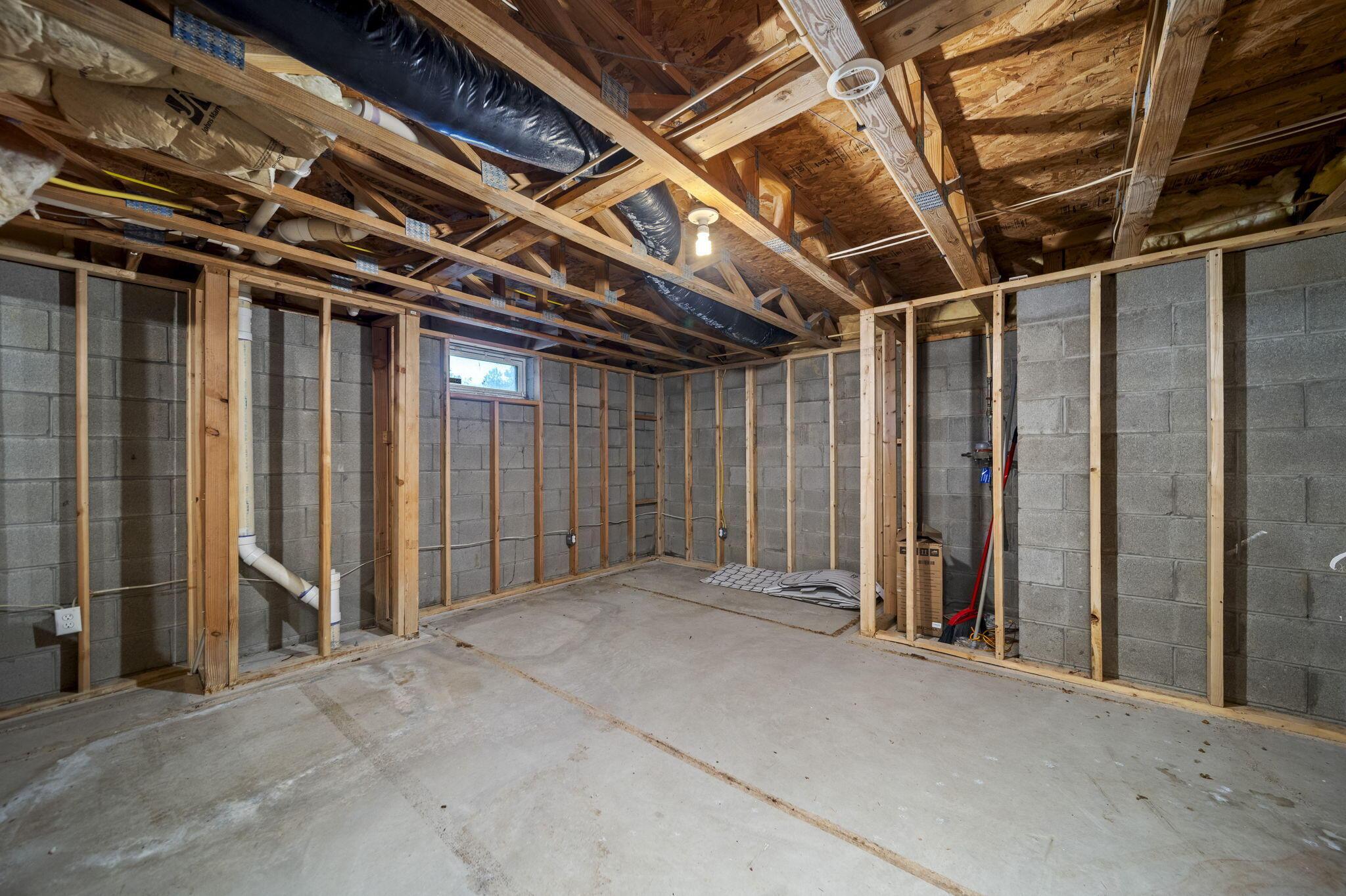 2985 Briar Ridge Road Columbus, OH 43232 - Photo 32 of 48 Basement/Potemtial Rec Room