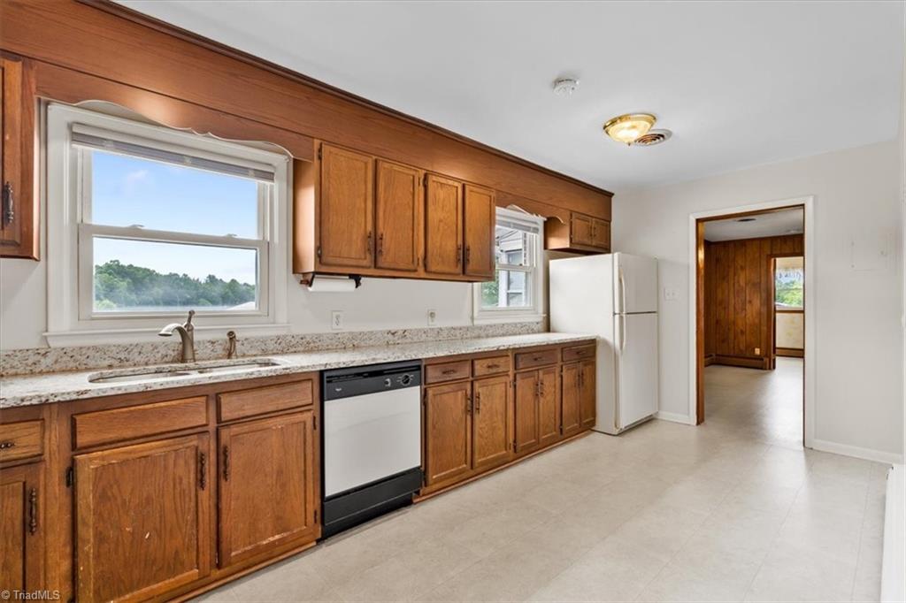 4814 Greenbrook Road Browns Summit, NC 27214 - Photo 9 of 50 Gallery Image 9