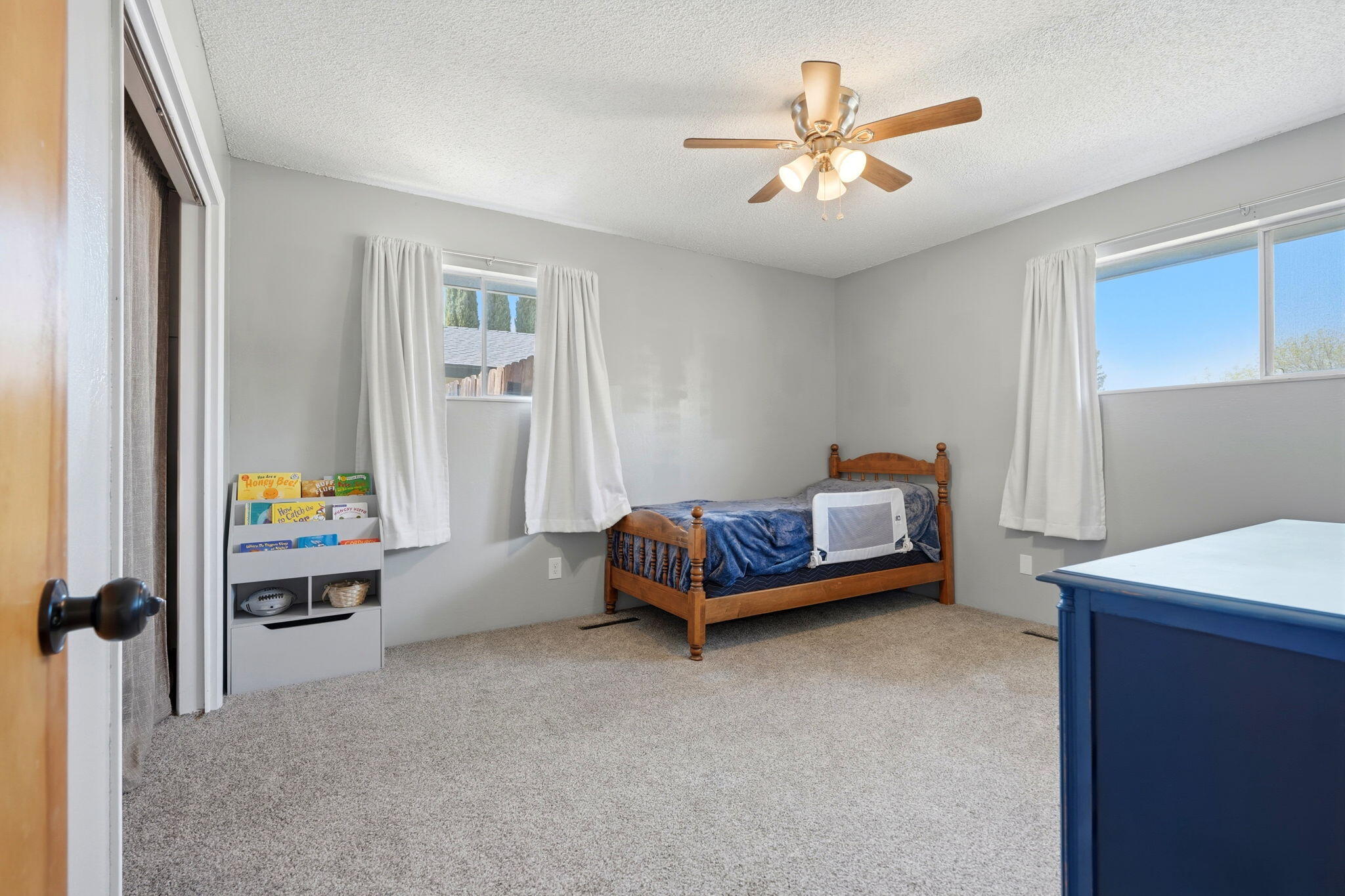 289 West Cypress Avenue Reedley, CA 93654 - Photo 26 of 49 34-289_W_Cypress_Ave_033