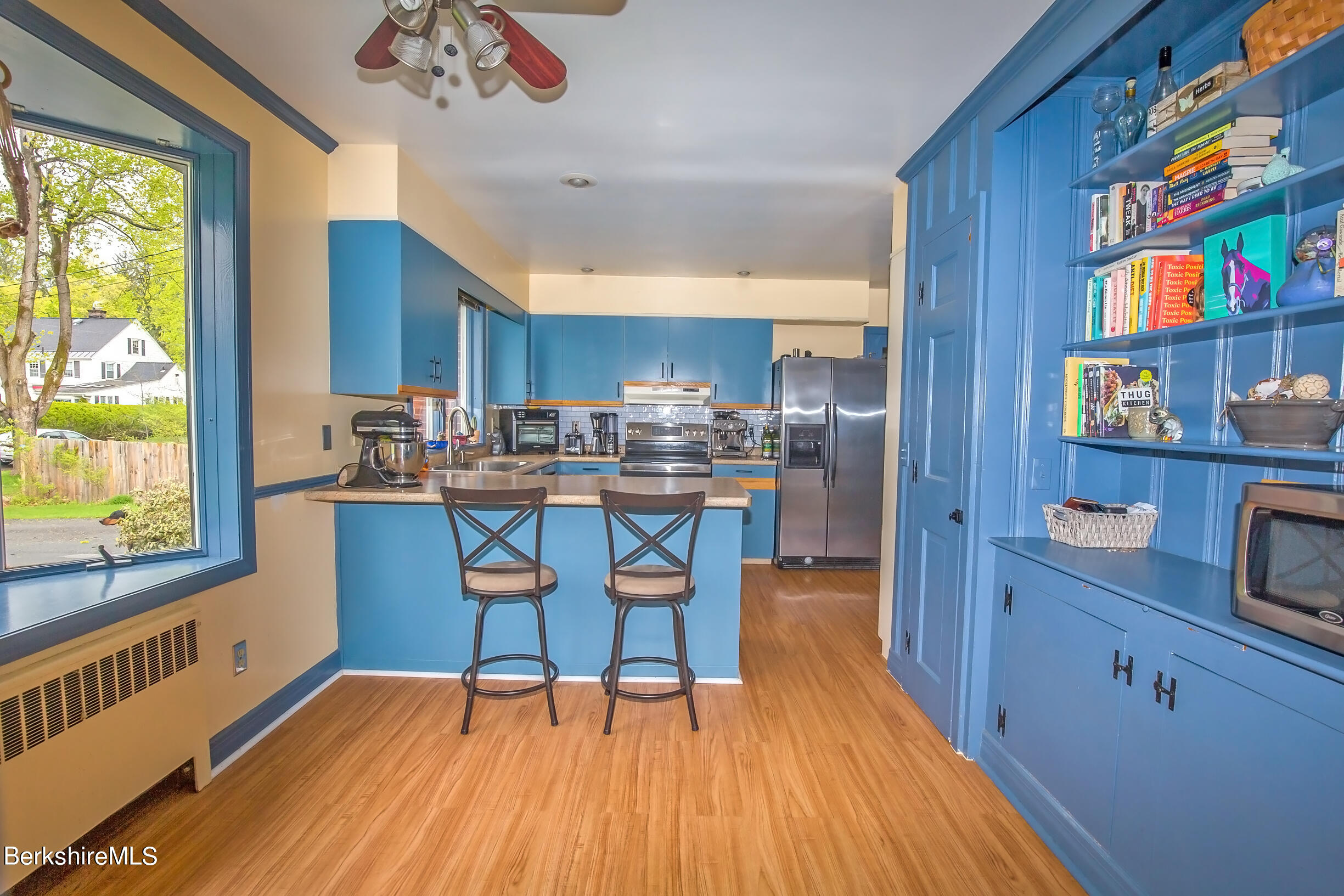 21 Roberta Road Pittsfield, MA 01201 - Photo 9 of 53 Kitchen