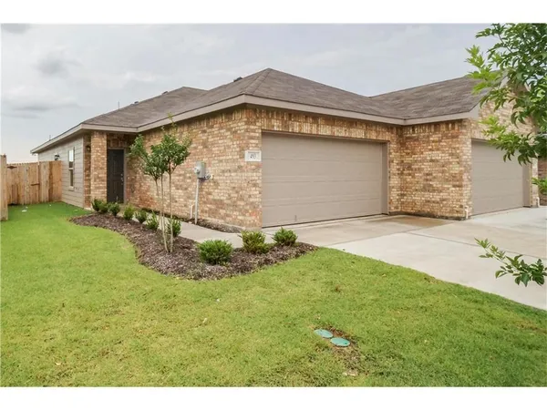 $1,650 | 428 Canvas Court, Crowley, TX 76036