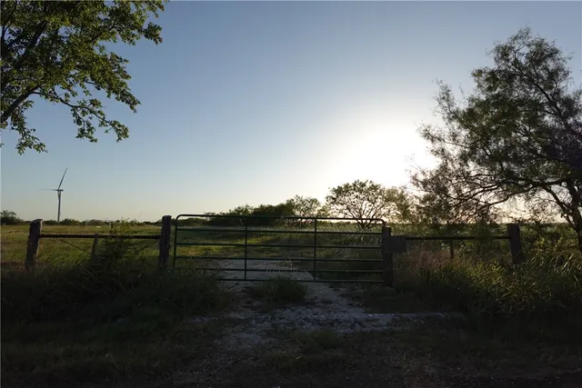 $170,000 | 300 Lcr 300 Road, Mart, TX 76664