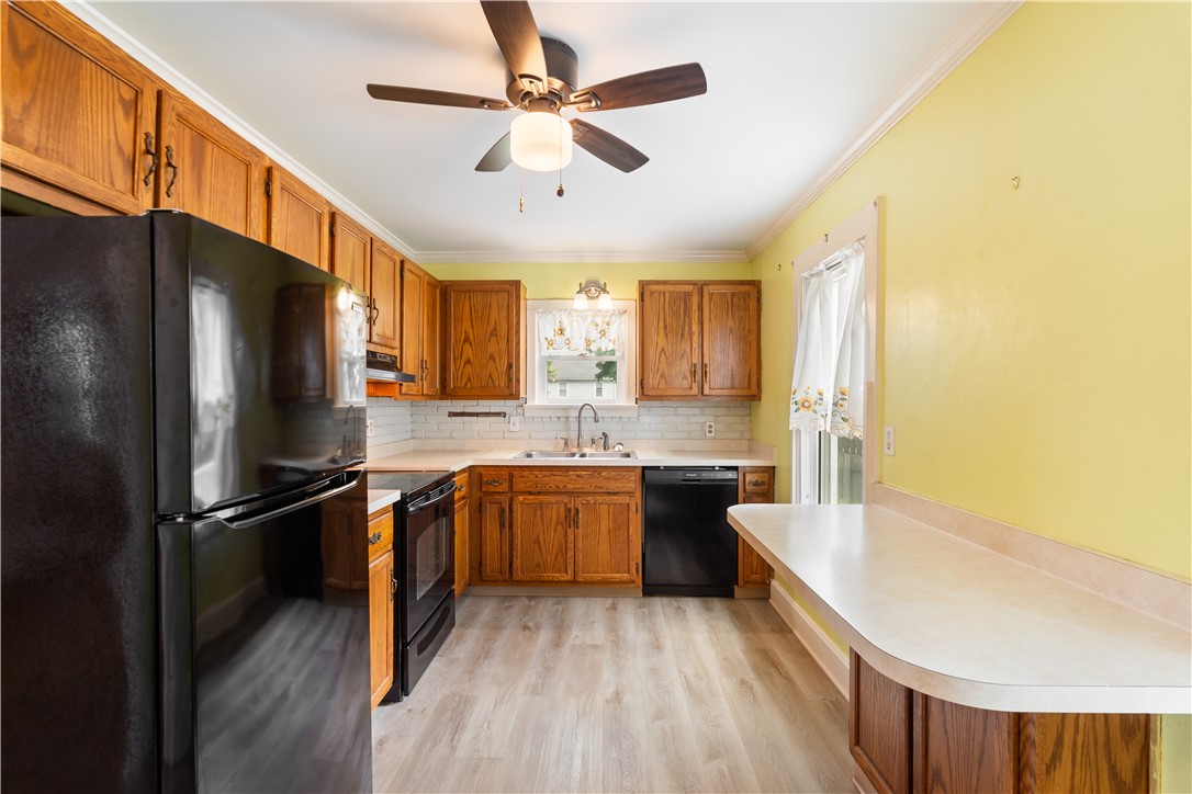 225 West Chestnut Street East Rochester, NY 14445 - Photo 14 of 49