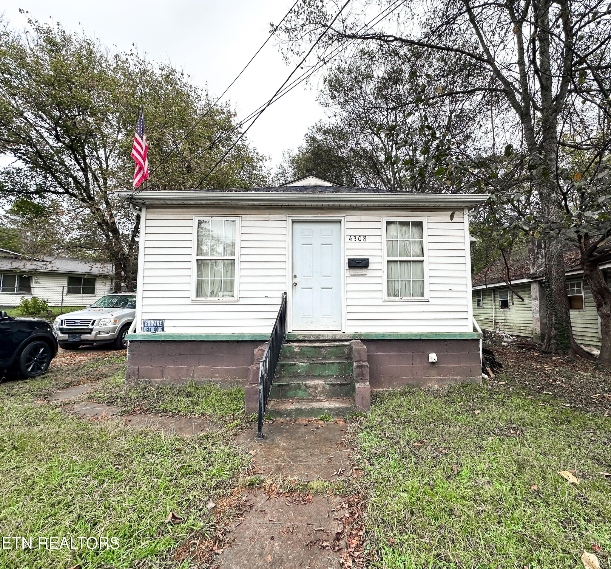 4308 Edington Road Knoxville, TN 37920 - Photo 1 of 17 Gallery Image 1