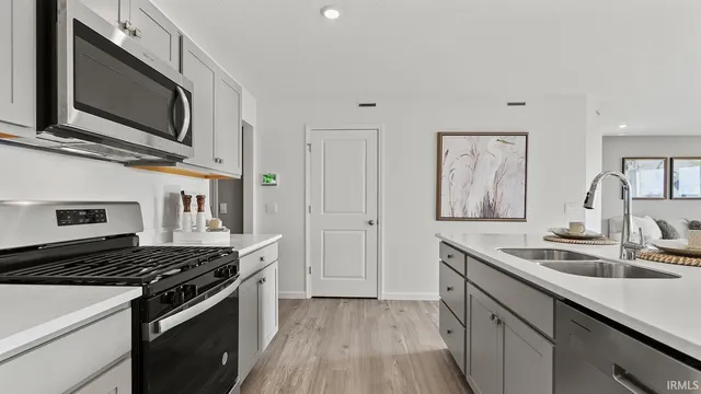 $329,900 | 6784 Jerome Pk Place, Fort Wayne, IN 46835