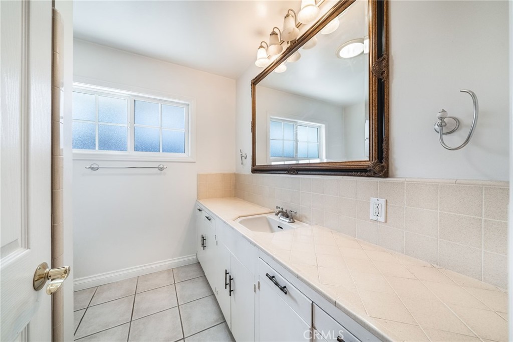 178 North Monterey Road Orange, CA 92866 - Photo 31 of 56