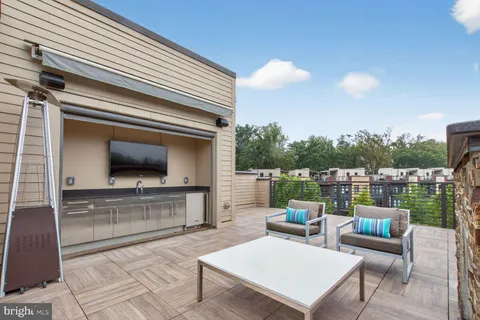 $1,525,000 | 432 Barlow Place, Bethesda, MD 20814