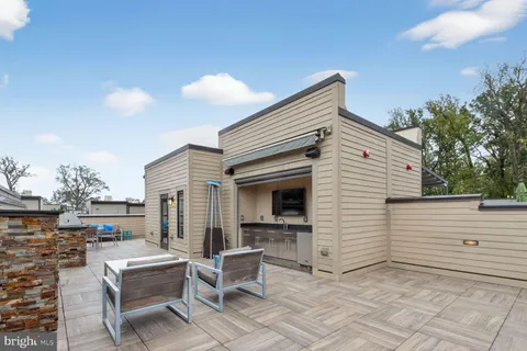 $1,525,000 | 432 Barlow Place, Bethesda, MD 20814