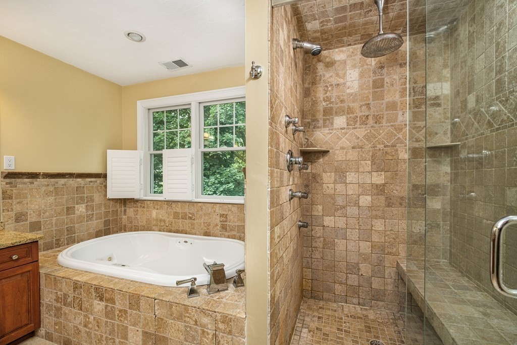 11 Bobolink Road Wellesley, MA 02481 - Photo 21 of 38