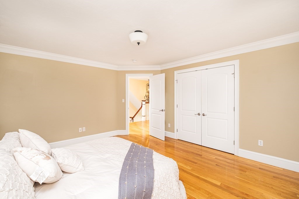 11 Bobolink Road Wellesley, MA 02481 - Photo 24 of 38