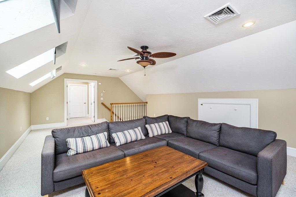 11 Bobolink Road Wellesley, MA 02481 - Photo 32 of 38