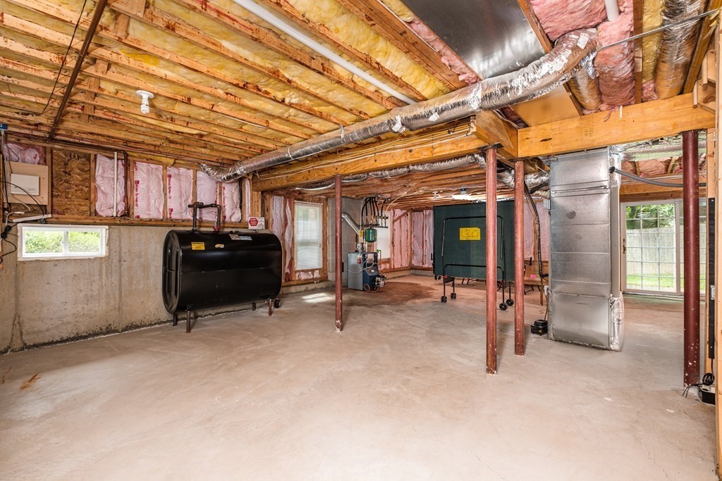 11 Bobolink Road Wellesley, MA 02481 - Photo 36 of 38