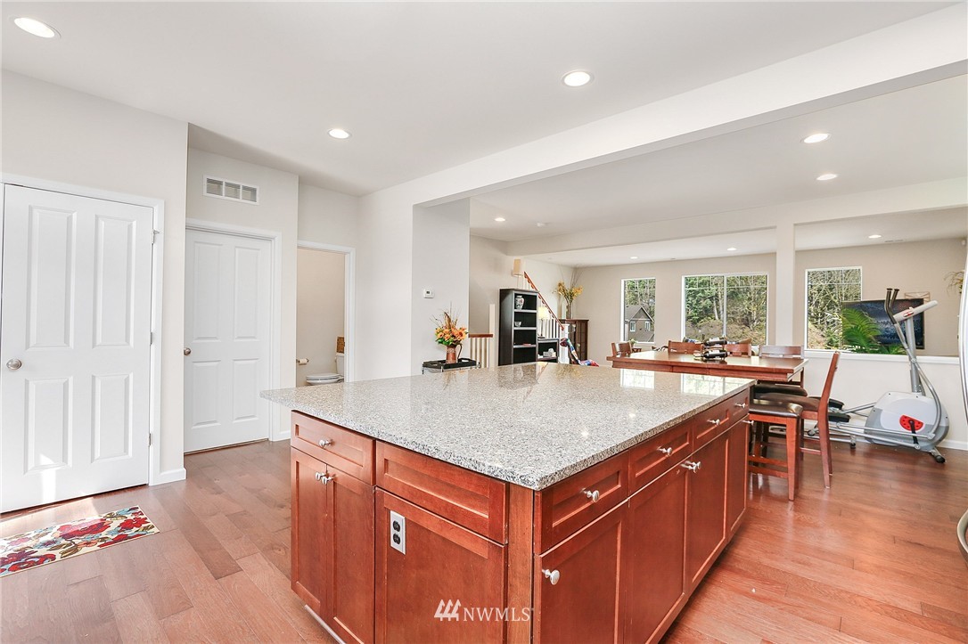 3604 202nd Pl S East Bothell, WA 98012 - Photo 7 of 20