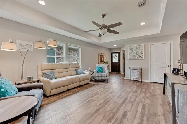 $329,000 | 1001 Memorial Drive, Aubrey, TX 76227