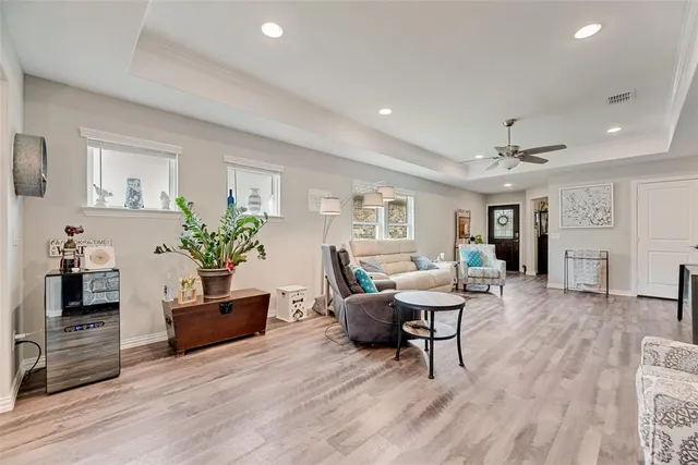 $329,000 | 1001 Memorial Drive, Aubrey, TX 76227