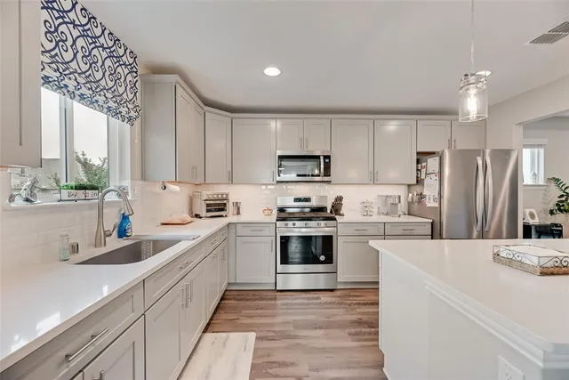 $329,000 | 1001 Memorial Drive, Aubrey, TX 76227