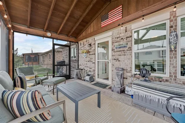 $329,000 | 1001 Memorial Drive, Aubrey, TX 76227