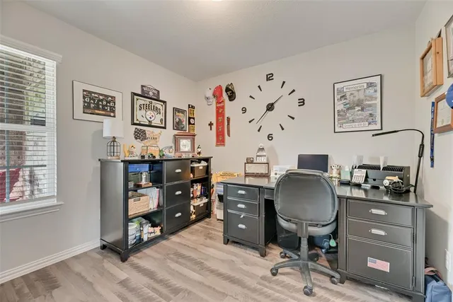 $329,000 | 1001 Memorial Drive, Aubrey, TX 76227