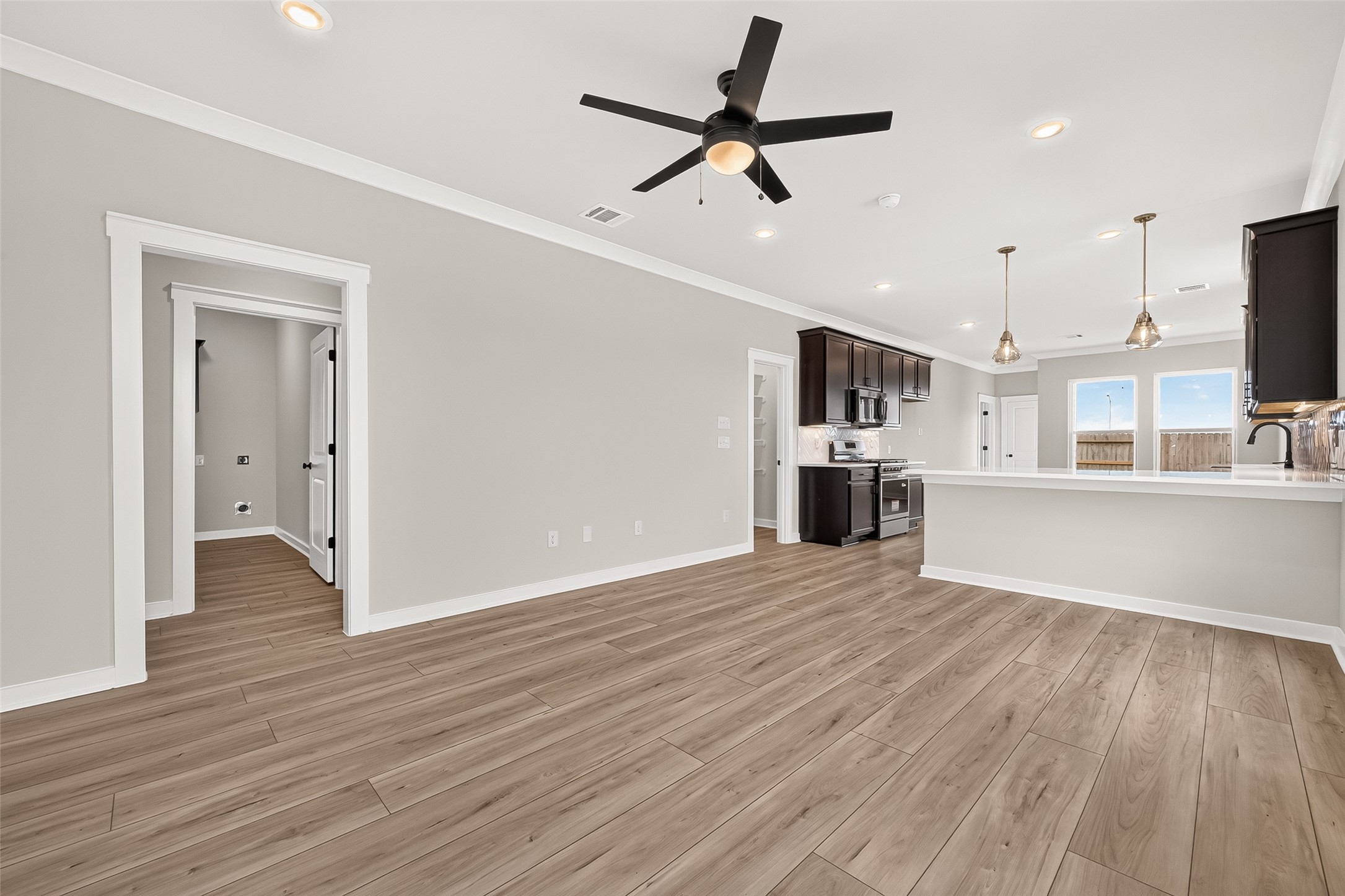 21127 Autumn Heights Rosharon, TX 77583 - Photo 12 of 50