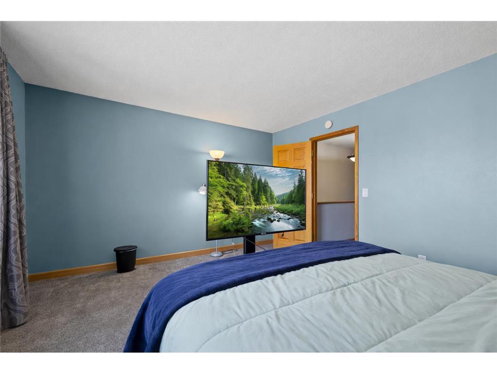 6016 Golden Valley Road Minneapolis, MN 55422 - Photo 11 of 23